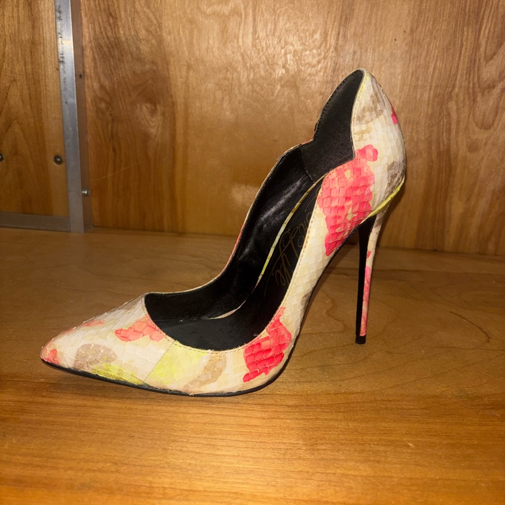 LFL by Lust for Life Multicolor Floral Heels